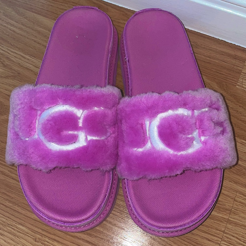 PINK UGG LATON FUT SLIDES NEW Size 8